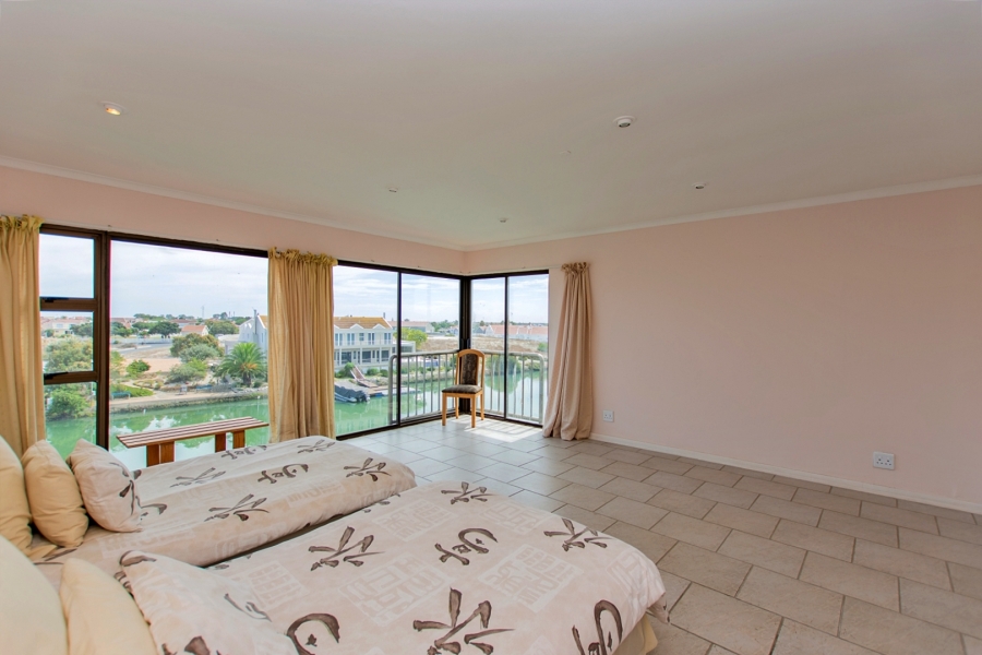 11 Bedroom Property for Sale in Port Owen Western Cape